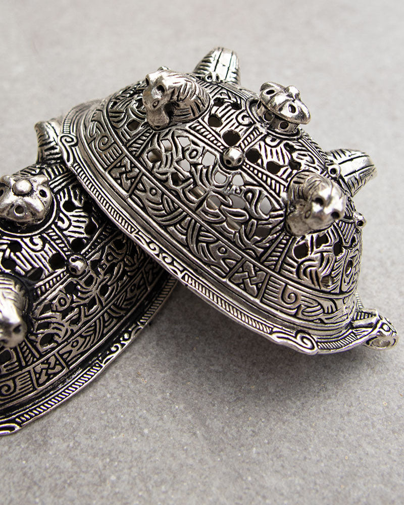 アクセサリー shirakaba Tyra Viking Turtle Brooches