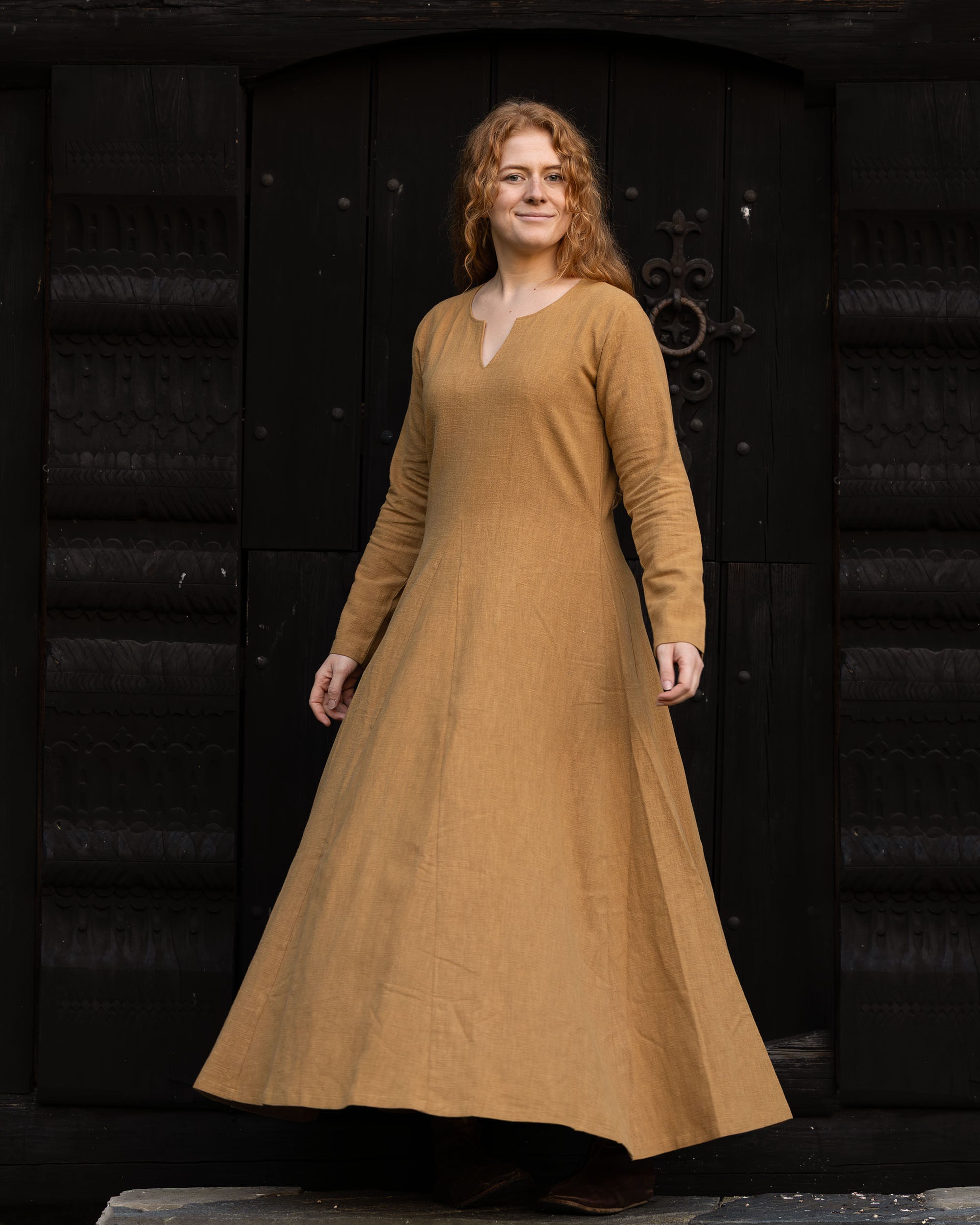 Frøya Viking Linen Dress