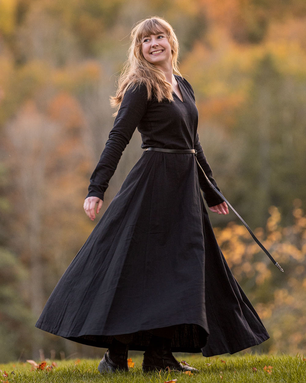 Frøya Viking Linen Dress