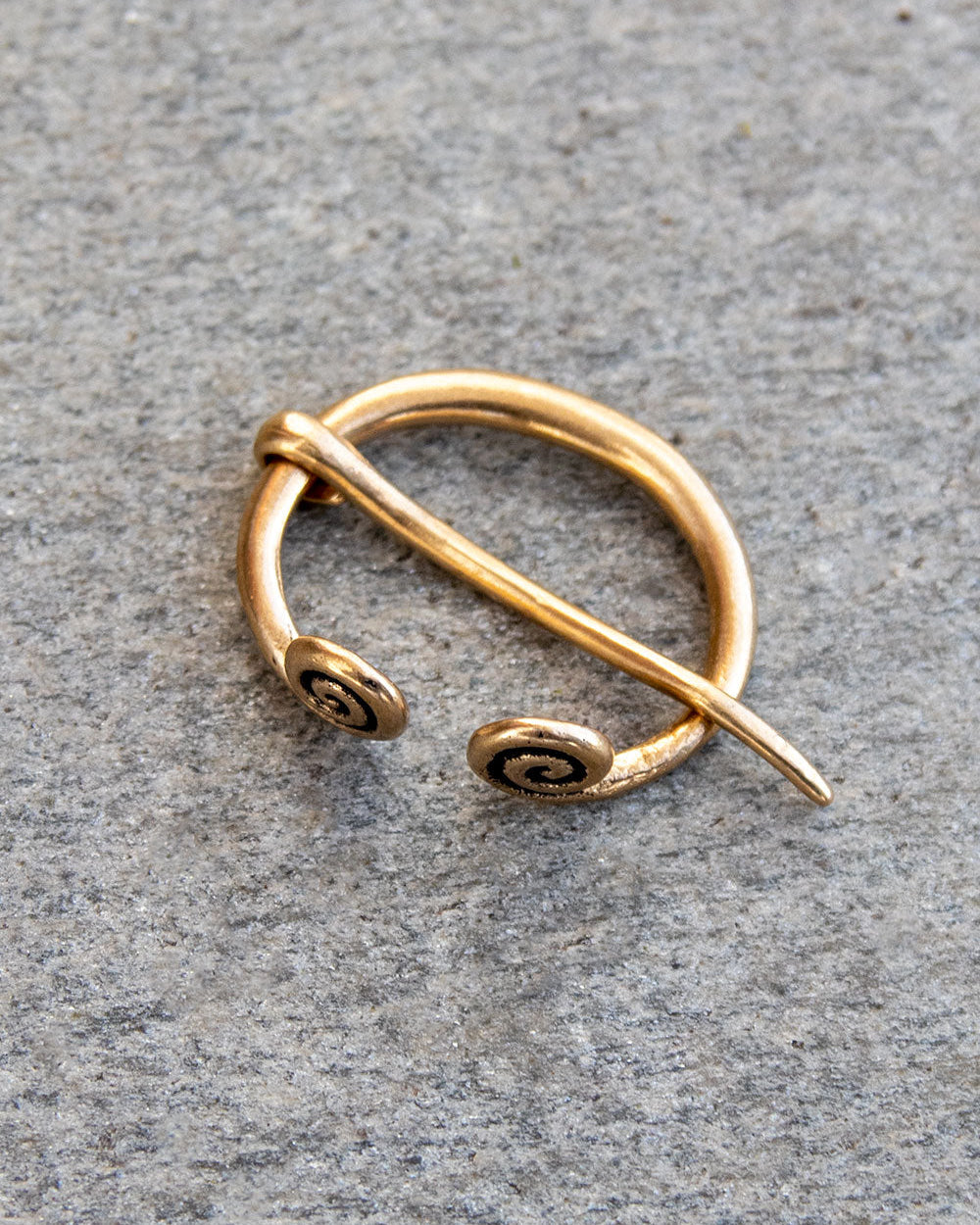 Nivlheim Ring Brooch