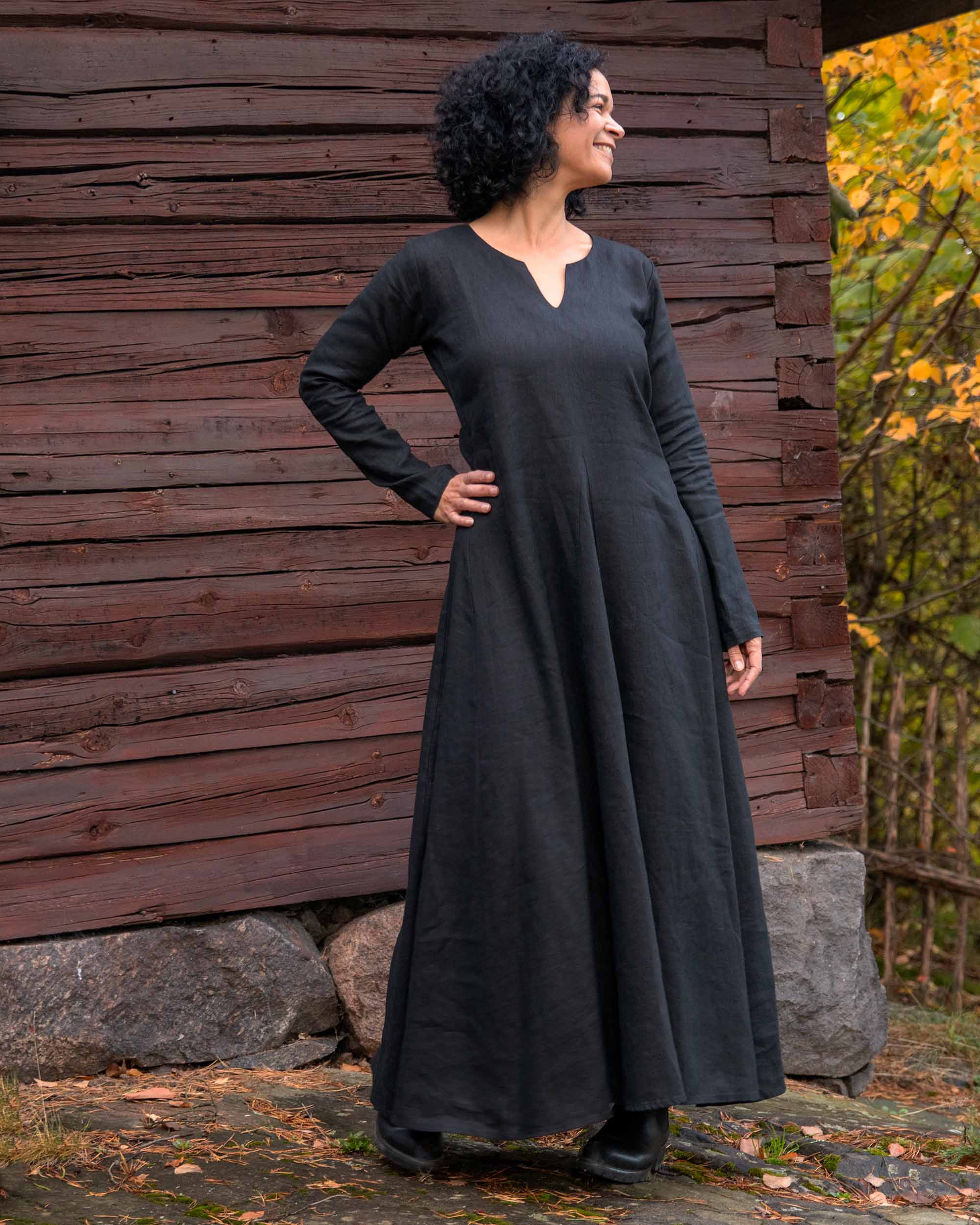 Frya Viking Linen Dress - L Frya Viking Linen Dress - L