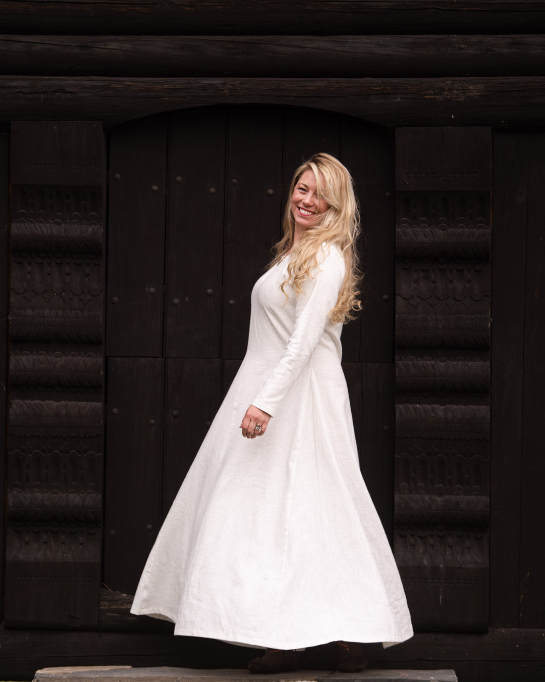 Frøya Viking Linen Dress