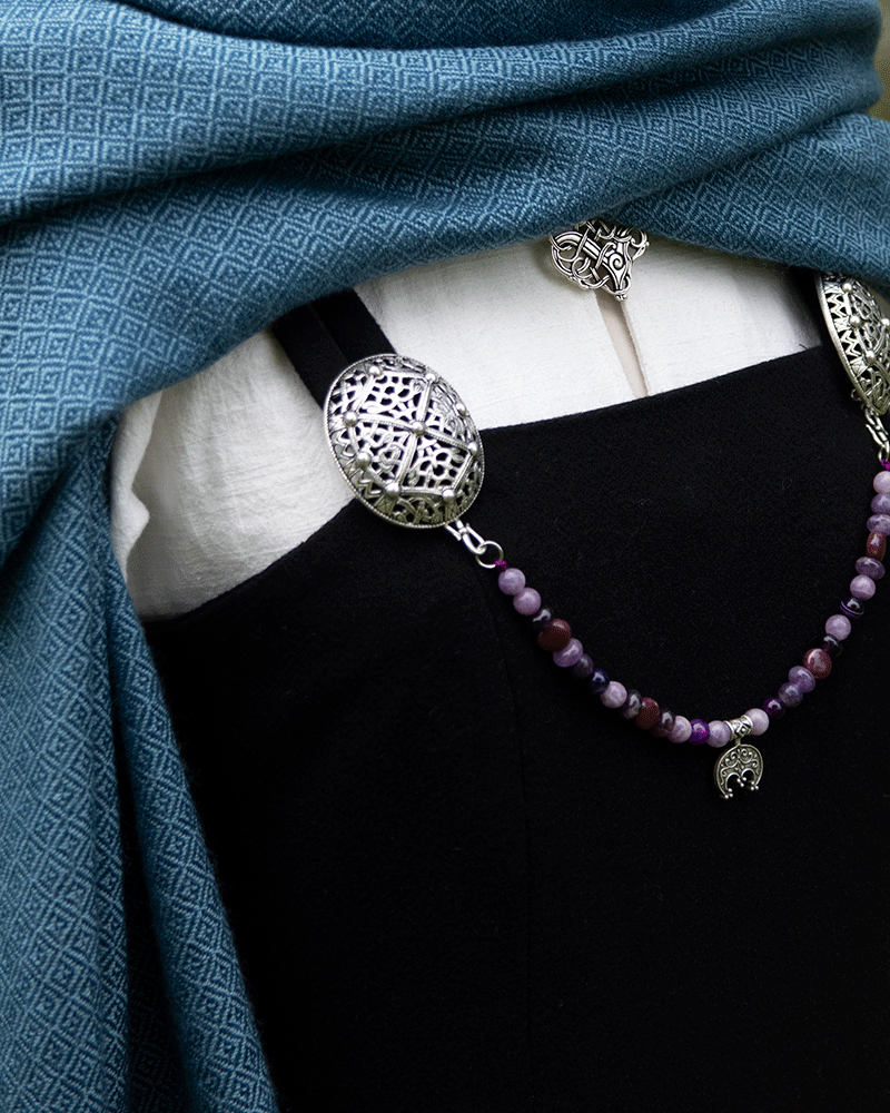 Dagny Turtle Brooches